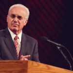 Biggest Churches Push 'Superficial Christianity,' 'Phonies' Now Being Exposed: John Macarthur